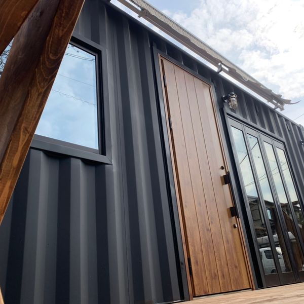 トレーラーハウスと言えばプレシャスコネクションにお任せ下さい。